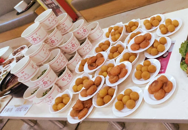 感恩回饋美食節,美食在食堂，好吃在金筷子